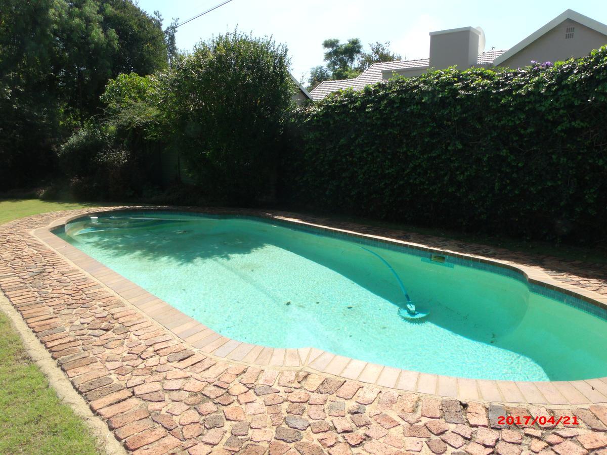 Chalet No. 2 Petunia Johannesburg Ngoại thất bức ảnh