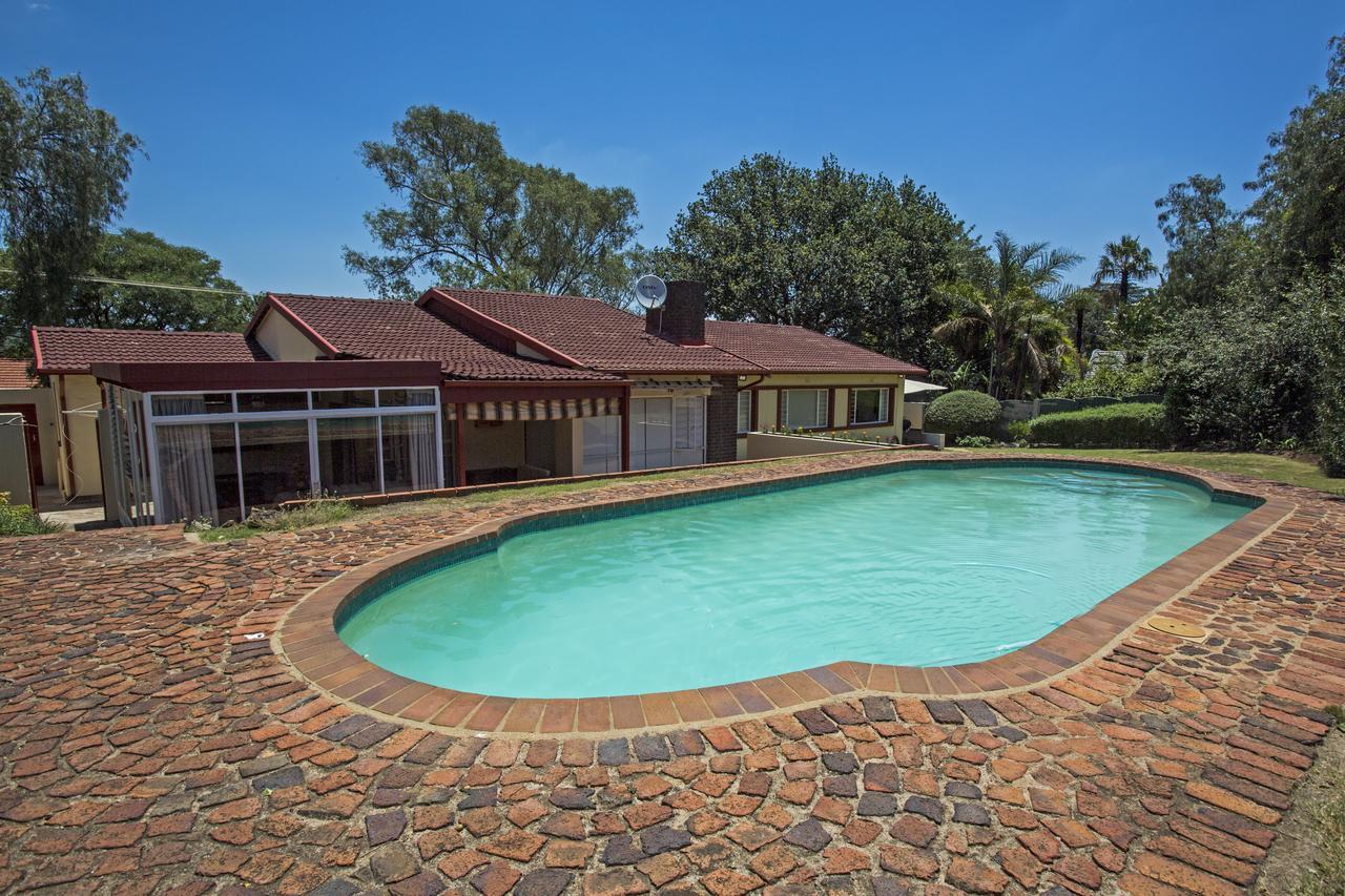 Chalet No. 2 Petunia Johannesburg Ngoại thất bức ảnh