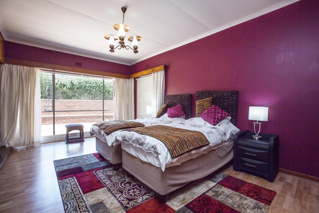 Chalet No. 2 Petunia Johannesburg Ngoại thất bức ảnh