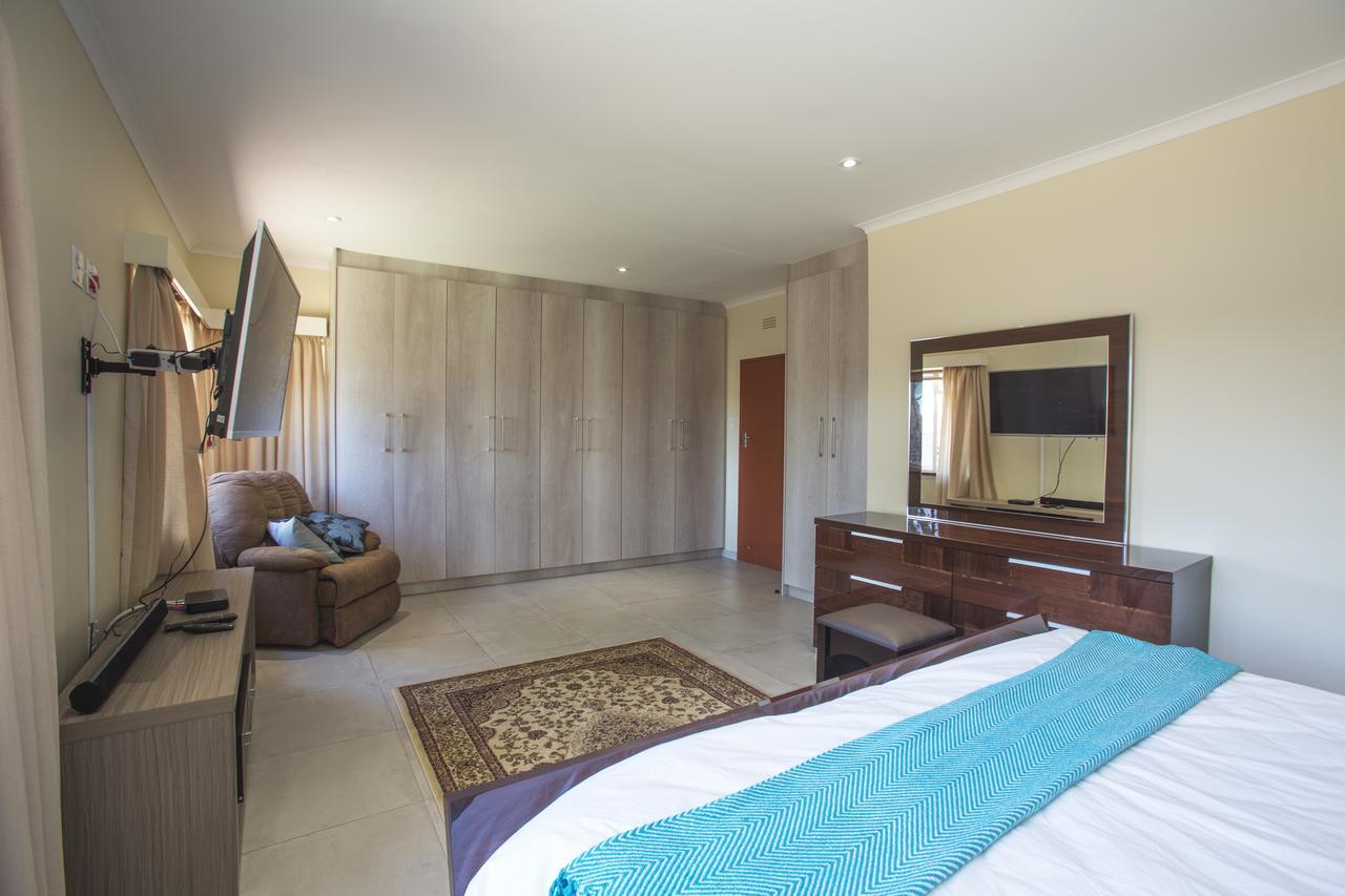 Chalet No. 2 Petunia Johannesburg Ngoại thất bức ảnh
