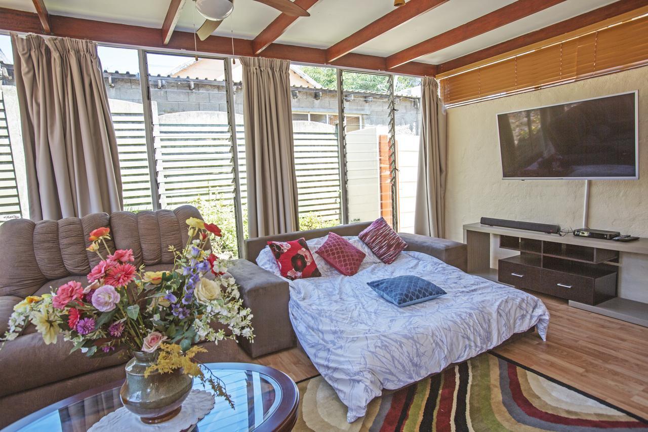 Chalet No. 2 Petunia Johannesburg Ngoại thất bức ảnh